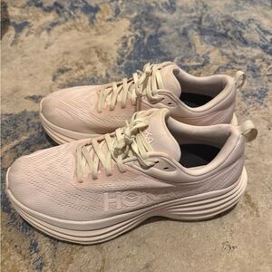 HOKA Women's Bondi 8
Running Shoes Color Pearl